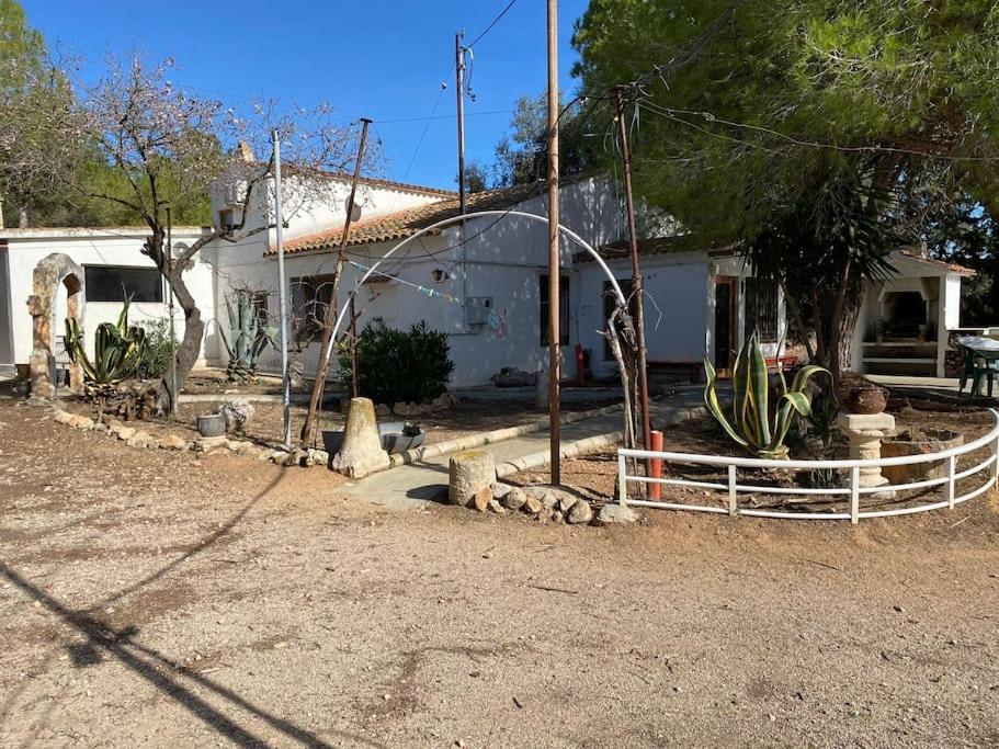 Villa Masia Con Bosque Privado Albinyana Exterior foto